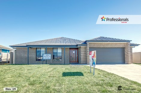 15 Darling St, Eglinton, NSW 2795