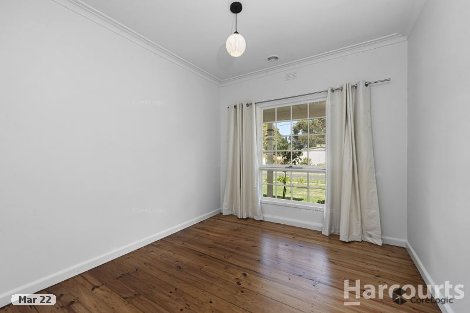 6 Lawrence St, Alfredton, VIC 3350