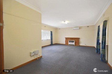 28 Muir Cres, Newington, VIC 3350