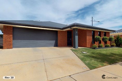 7 Yorrell Cl, Swan Hill, VIC 3585