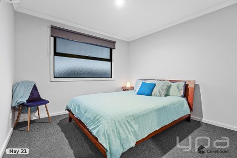 34 Becontree Cres, Strathtulloh, VIC 3338