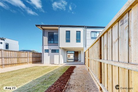 27 Louisville Dr, Thornhill Park, VIC 3335