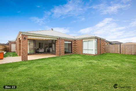 4 Sandown Pde, Clyde North, VIC 3978