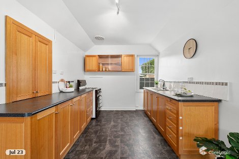 115 Crompton St, Soldiers Hill, VIC 3350