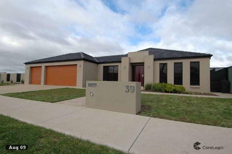 39 Faversham Ave, Lake Gardens, VIC 3355