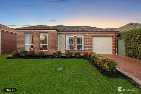 33 Kyneton Cct, Caroline Springs, VIC 3023