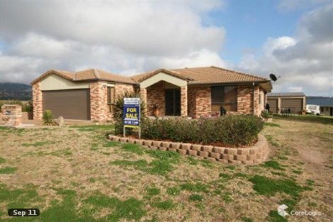 31 Parkes Dr, Tenterfield, NSW 2372