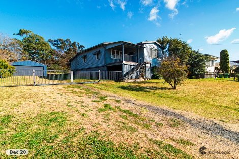 13 Stradbroke St, Rockville, QLD 4350