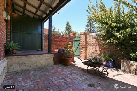 32 Tydeman Rd, North Fremantle, WA 6159