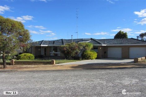 11 Teasdale Rd, Bruce Rock, WA 6418