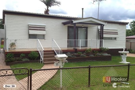 11 First St, Warragamba, NSW 2752