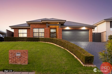 19 Vantage Ct, Bolwarra, NSW 2320