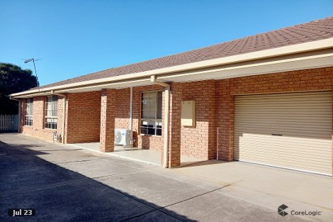 2/2 Fay St, Melton, VIC 3337