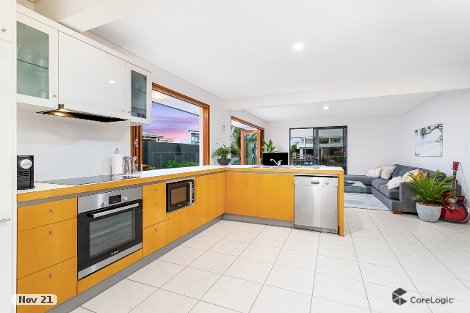 8 Palmetto Ct, Broadbeach Waters, QLD 4218