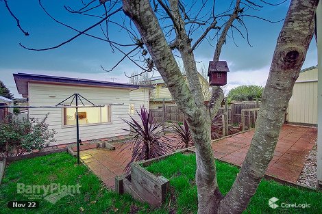 18 Seaview Pde, Belmont, VIC 3216