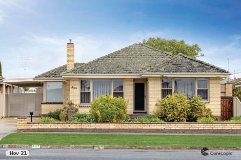 305 Forest St, Wendouree, VIC 3355