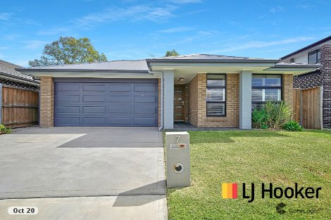 7 Dowie Dr, Claymore, NSW 2559