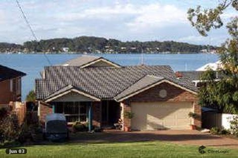 101 Fishing Point Rd, Fishing Point, NSW 2283