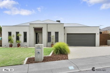 13 Isabella Gr, Strathdale, VIC 3550