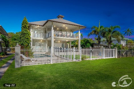 67 Casuarina St, Holloways Beach, QLD 4878