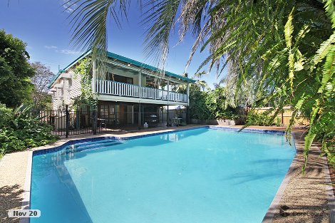 255 Rainbow St, Shorncliffe, QLD 4017