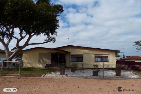 2 Chadwick St, Ceduna, SA 5690