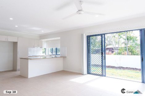 2/73 Casuarina St, Holloways Beach, QLD 4878