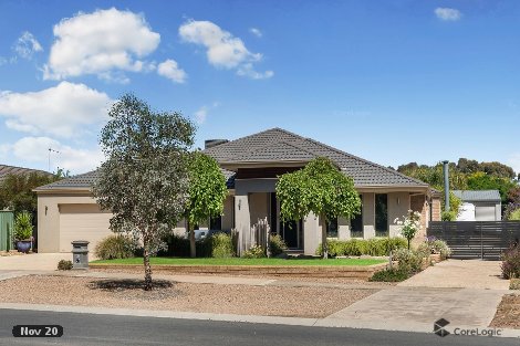 70 Carolyn Way, Maiden Gully, VIC 3551