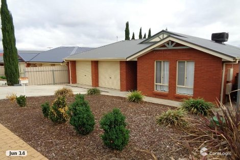 18 Hampshire Dr, Craigmore, SA 5114