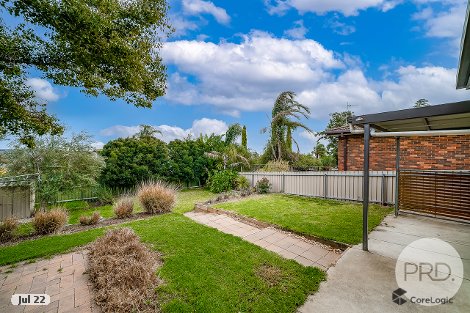 18 Buchhorn St, Tolland, NSW 2650