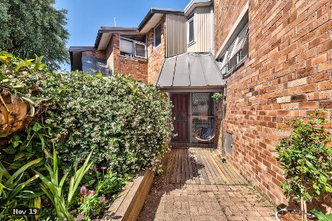 6/4 Lemnos Pde, The Hill, NSW 2300