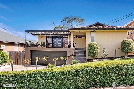 13 Glenscott Cres, Strathmore Heights, VIC 3041