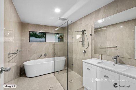 19 William Cl, Park Ridge, QLD 4125