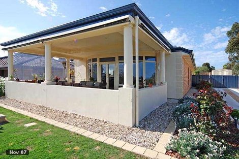 38 Norfolk Ave, Victor Harbor, SA 5211