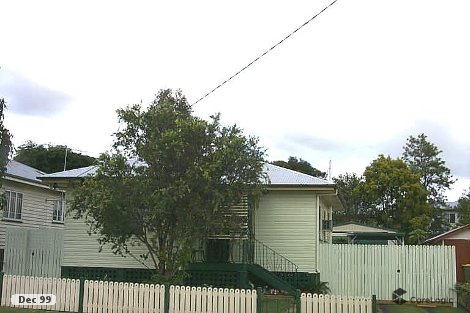 4 Gomer St, Booval, QLD 4304