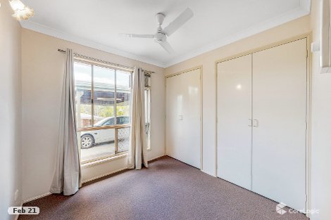 1/384 Feez St, Norman Gardens, QLD 4701