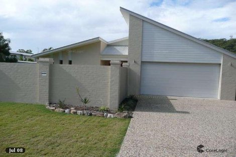 13 Bomburra Ct, Rainbow Beach, QLD 4581