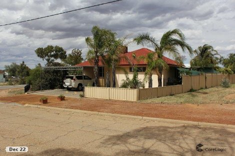 31 Woolgar Ave, Merredin, WA 6415