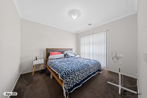 8 Buckthorn Dr, Cranbourne North, VIC 3977