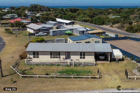 4 Boatswain Point Rd, Boatswain Point, SA 5275