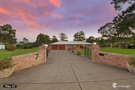 7 Forsythe Pde, Black Hill, NSW 2322