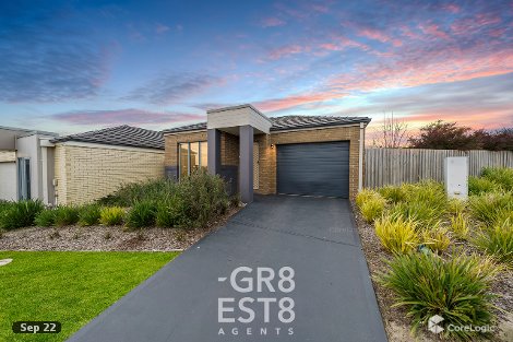 15 Denistoun Cres, Cranbourne, VIC 3977