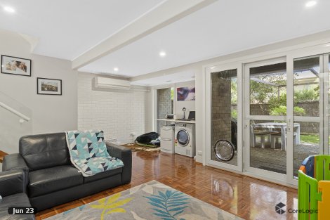 7 English Ct, Phillip, ACT 2606