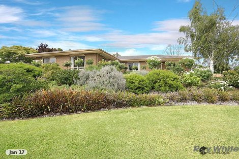 10 Houghton St, Clare, SA 5453