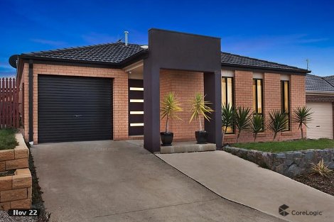 12 Loveday Cres, Casey, ACT 2913