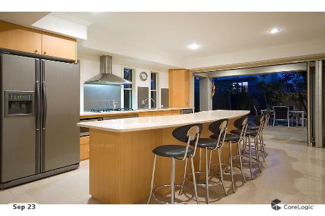 2/60 Woodroffe Ave, Main Beach, QLD 4217