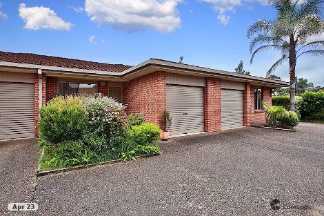 5/4 Brodie Cl, Bomaderry, NSW 2541