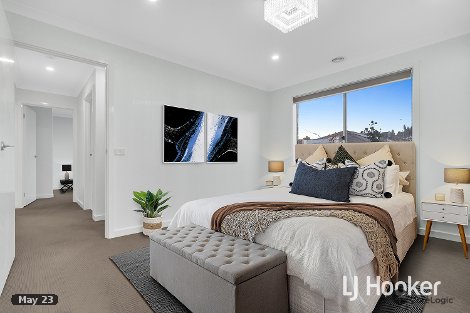 3 Stag Cl, Cranbourne East, VIC 3977