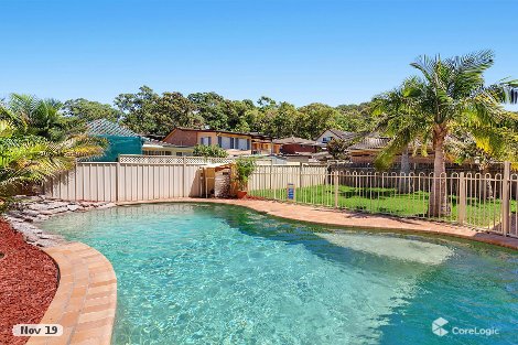 8 Blue Waters Pde, Tascott, NSW 2250