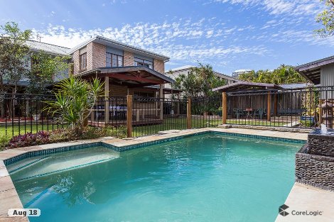 36 Clam St, Runaway Bay, QLD 4216